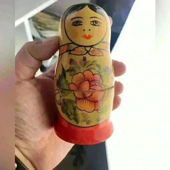 Vintage Handmade Nesting dolls - Picture 7 of 12